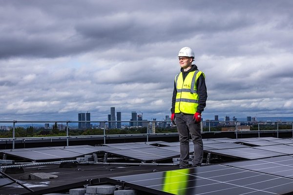 Maximisez votre efficacité énergétique avec le panneau solaire photovoltaïque